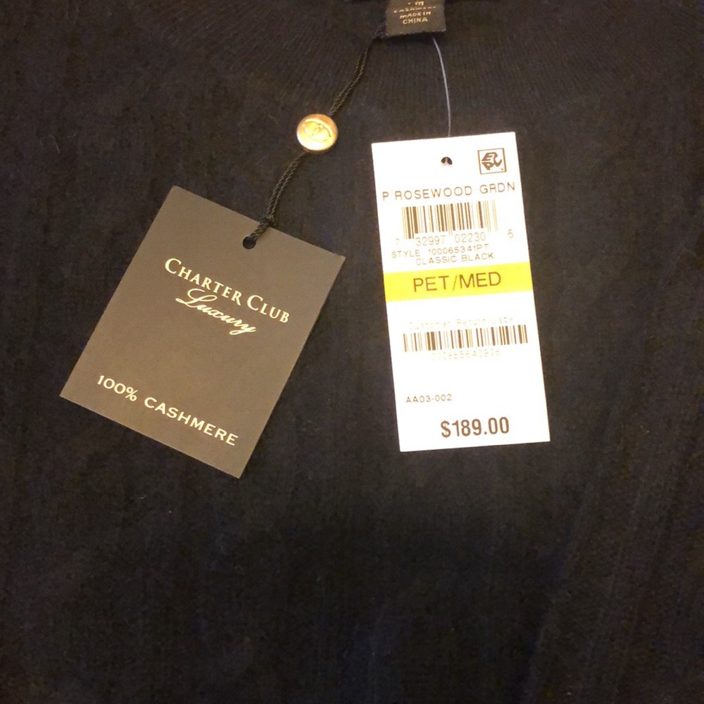 Black cashmere short sleeve petite medium sweater